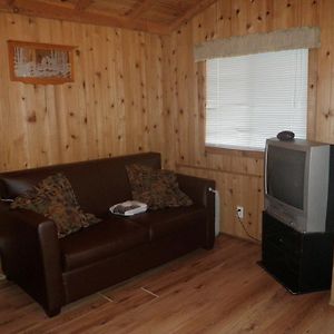 Seaside Camping Resort Studio Cabin 3